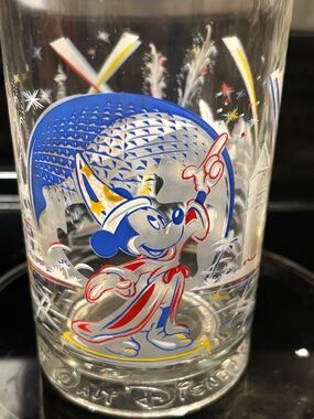 Vtg 1996 Disney World 25th Anniversary Sorcerer Mickey Epcot Glass